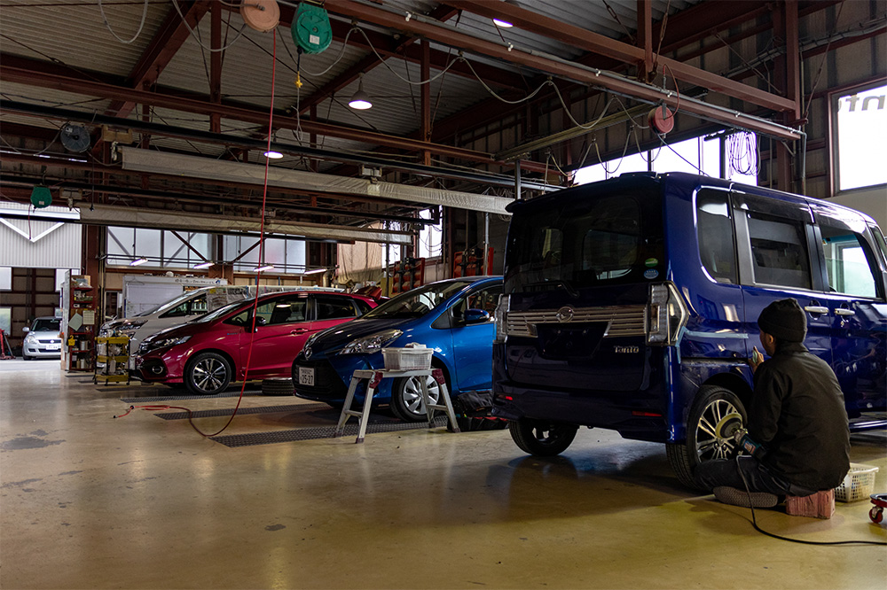 車整備工場